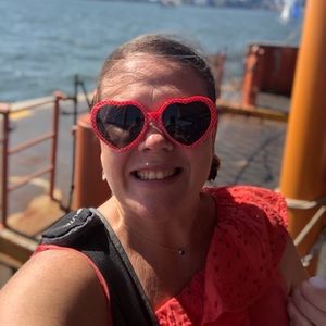 Meet your Posher, Brenna